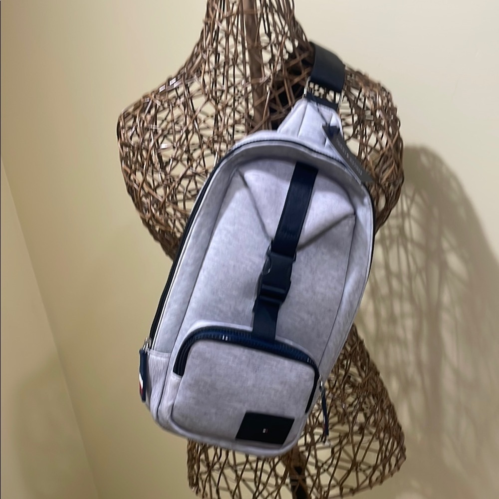 Tommy Hilfiger Belt bag Casual travel bag Chest gym bag Everyday bag Luggage